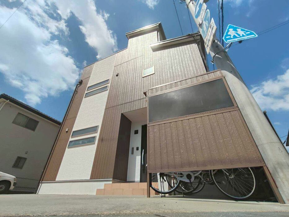 画像11051：浜松市中央区下石田町で外壁塗装（シリコン）・屋根カバー工法（IGスーパーガルテクト）で施工！