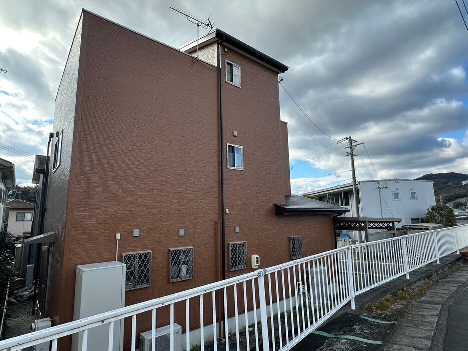 画像5201：浜松市中央区下石田町で外壁塗装（シリコン）・屋根カバー工法（IGスーパーガルテクト）で施工！