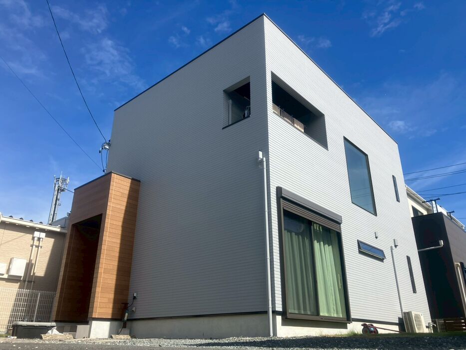 画像8431：浜松市中央区下石田町で外壁塗装（シリコン）・屋根カバー工法（IGスーパーガルテクト）で施工！