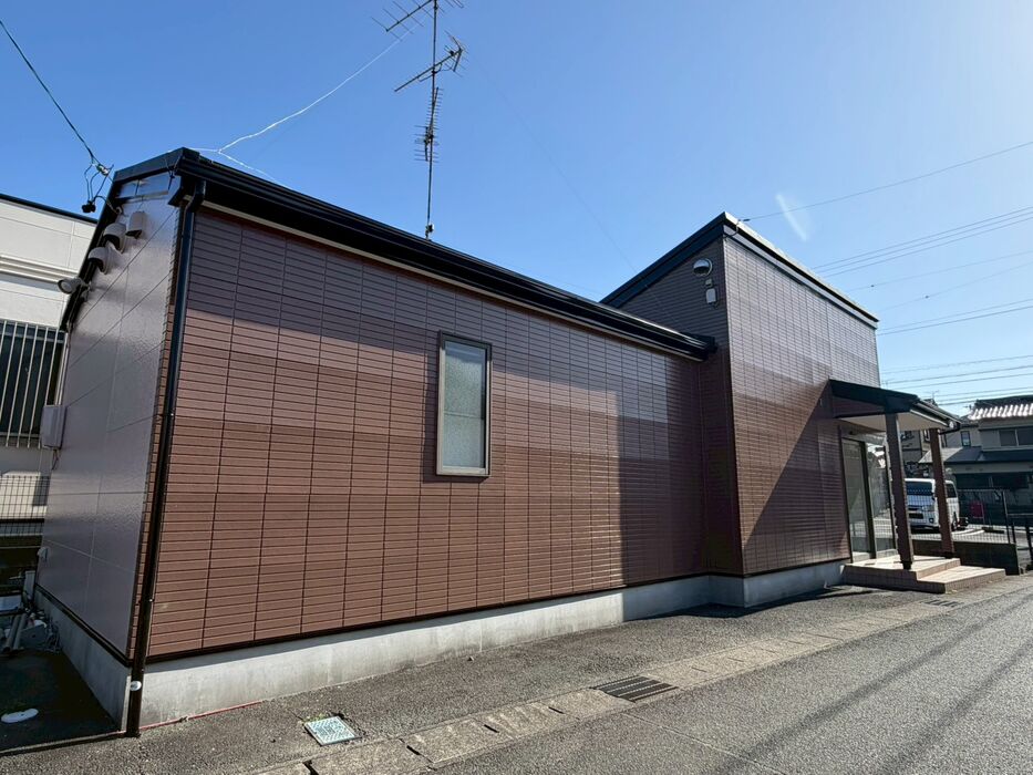 画像9738：浜松市中央区下石田町で外壁塗装（シリコン）・屋根カバー工法（IGスーパーガルテクト）で施工！
